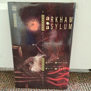 Arkham Asylum DC 1989 Batman Graphic Novel